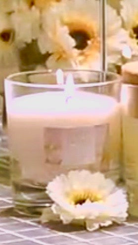 Vanilla soy candle gluten - free lead free eco cruelty free